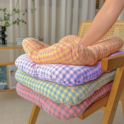 S Yellow-blue All-Season Pet Bed - Soft Washable Dog & Cat Mat with Comfortable Cushion - Warm Winter Padding for Small to Large Pets.