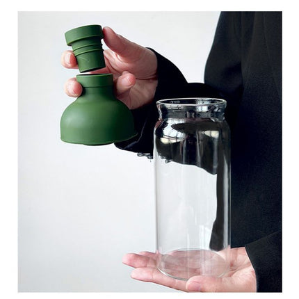 Style Cold Brew Bottle - 450ml Glass, Leak-Resistant Silicone Top Green Silicone Lid.