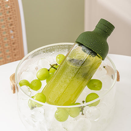 Style Cold Brew Bottle - 450ml Glass, Leak-Resistant Silicone Top Green Silicone Lid.