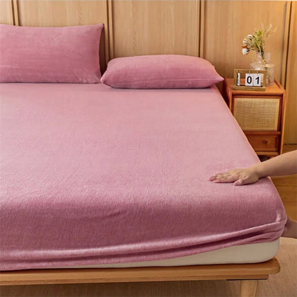 Bean paste color Plush Crystal Velvet Fitted Sheet - Ultra Soft, Warm & Thick for Winter (198x203+36cm).