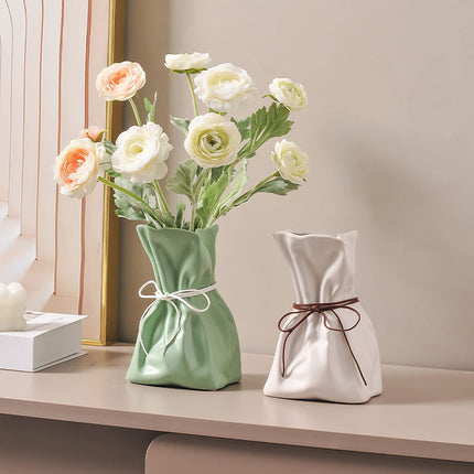 Green And White Chic Money Bag Inspired Vase - Modern Resin Decorative Flower Holder & Tabletop Accent(Use the mobile phone as a reference for size).