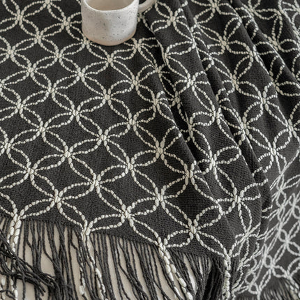 Dark Green Cozy Geometric Knitted Throw Blanket with Tassels - Soft Acrylic Decorative Sofa & Bed Cover, 130x180cm.