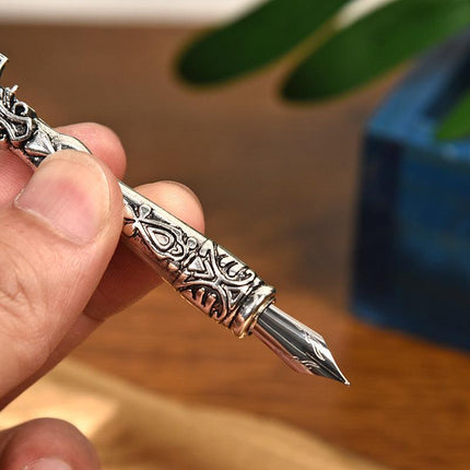 Sword Plume Silver European Dip Feather Quill Pen Set - 2-Piece Retro Business Gift Box with 5 Nib Sizes.