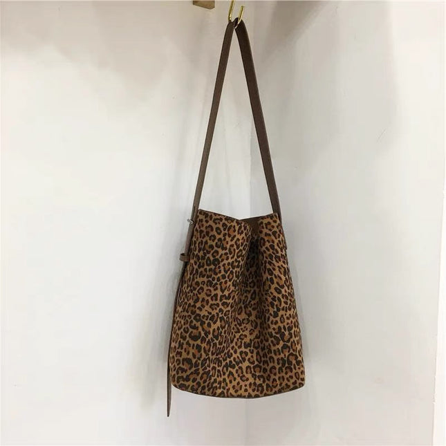 leopard Print Vintage Leopard Suede Bucket Bag for Women with Crossbody Strap.