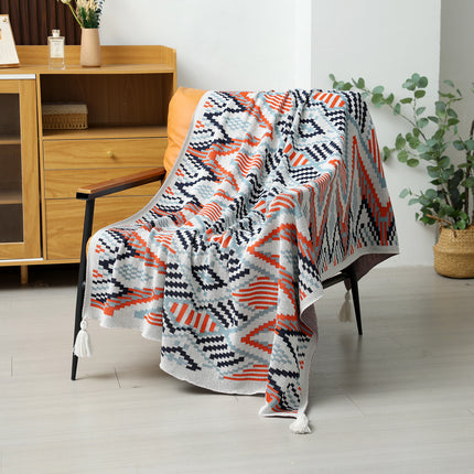 Red-blue Bohemian Knitted Sofa Blanket, 130 x 170 cm, 900g, Ideal for Hotel and Nap Use.
