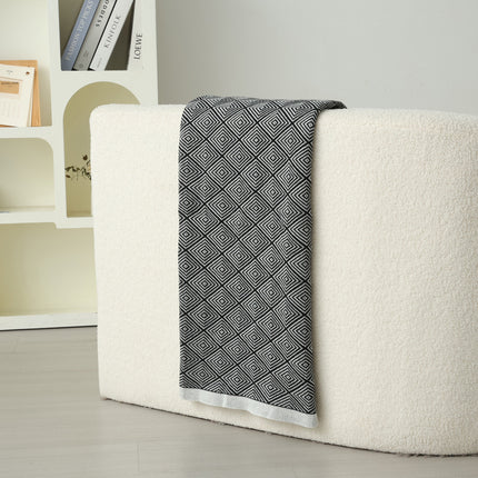 Dark Grey Knitted Sofa Blanket with Plush Side, 130 x 170 cm, 720g, Ideal for Napping and Office Use.