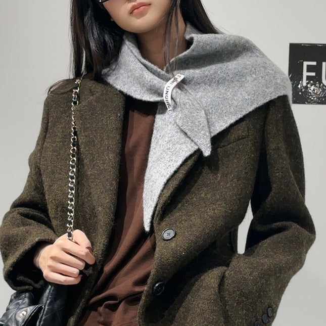 2-Piece Light Grey Elegant Wool Blend Triangle Scarf - Luxurious Knit Shawl for Women (39 x 110cm).