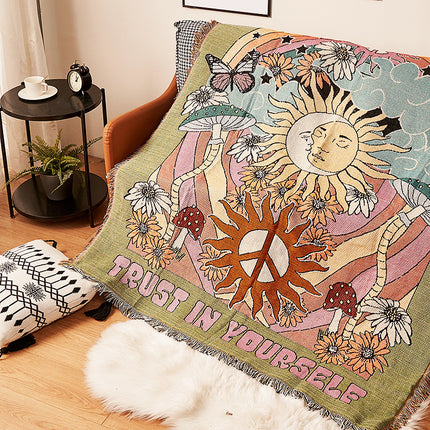 Humen Face Sun Artistic Jacquard Throw Blanket - American Style Illustrated Sofa Cover & Tapestry - 130 x 160cm.