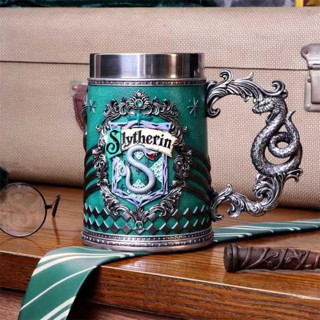 Collectible Fantasy House Crest Tankard Mug - 600ml Stainless Steel Lined Resin Beer Stein(green).