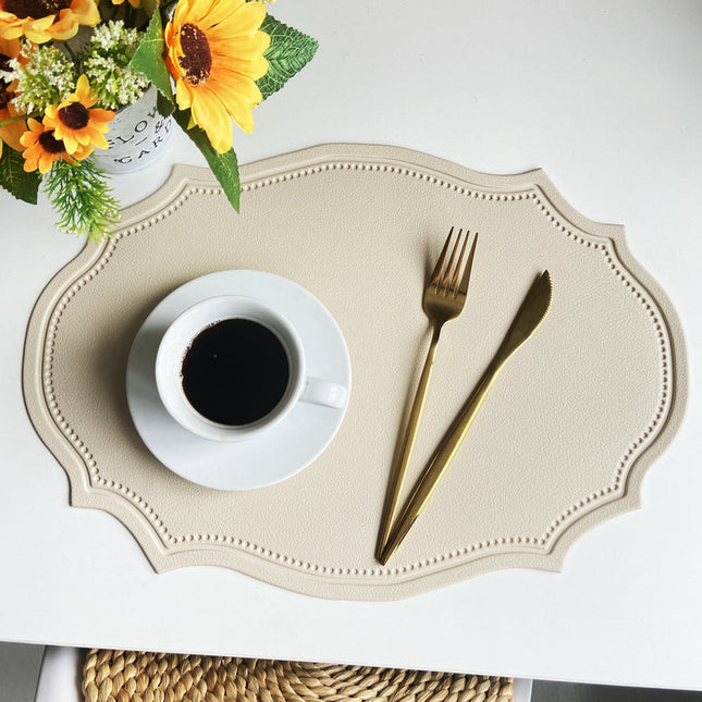 4 pcs Retro Faux Leather Placemat - Waterproof & Oil-Proof Dining Table Mat (Beige).