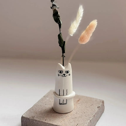 3 Pcs White And Black Adorable Sassy Cat Mini Bud Vase - Whimsical Resin Figurine Flower Holder for Single Stem - Cute Home & Desk Decor Accent.