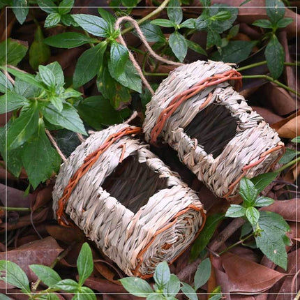 3-Piece Handcrafted Natural Grass Bird Nest - Eco-Friendly Pet Garden Decor(14*10cm).