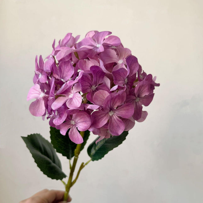 5-Piece Purple Premium Lifelike Hydrangea Artificial Flowers- 60cm Long Stem Faux Floral Bouquet for Home, Wedding & Vase Decor.