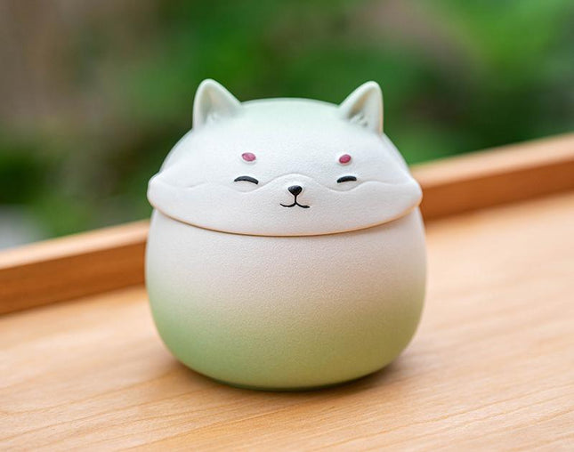 Artisan Ceramic Sealed Storage Jar with Animal Design - Airtight Tea Preservation & Decorative Accent(light green).