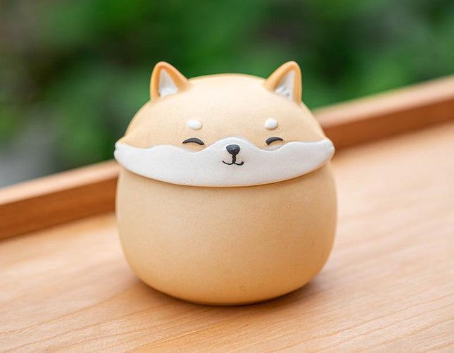 Artisan Ceramic Sealed Storage Jar with Animal Design - Airtight Tea Preservation & Decorative Accent(light yellow).