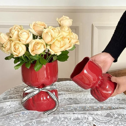 Artisan Handcrafted Ceramic Vase - Minimalist Home Decor with Stable Base(black).