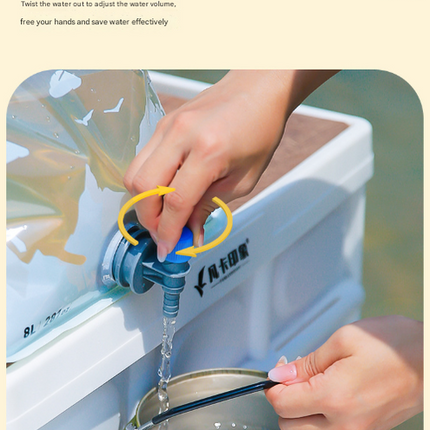 1 Piece Grey 8L Foldable Water Bag - Large Capacity Portable Water Carrier with Spigot for Camping & Outdoors.