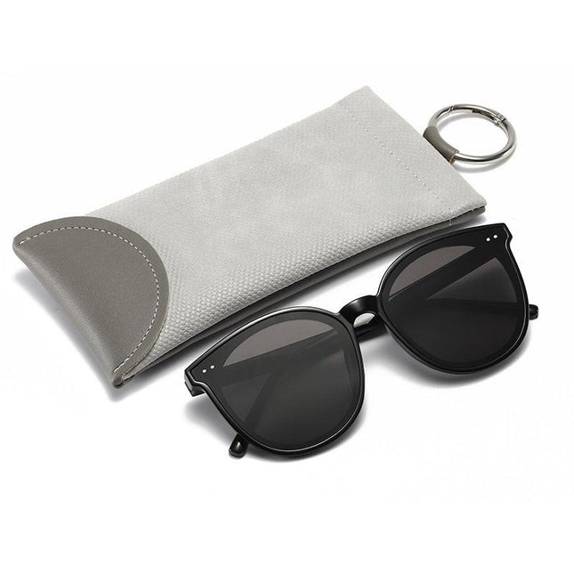 2 Pcs Grey Portable Eyeglasses Pouch with Keychain Snake Skin Pattern Soft Sunglasses Bag Fashion Myopia Glasses Case(Bù hán yǎnjìng) 6 / 5,000 (Eyeglasses not included).