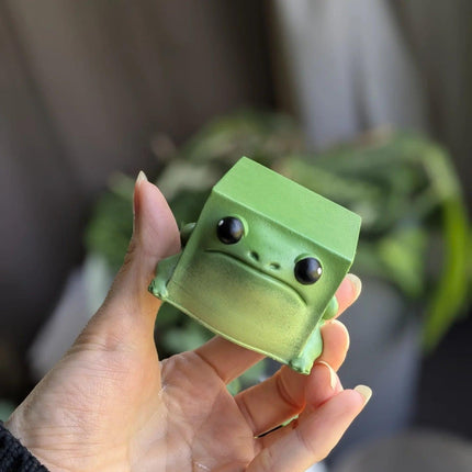 Adorable Ugly-Cute Frog Resin Figurine – 2-Pack Set for Desk, Home & Office Decor.