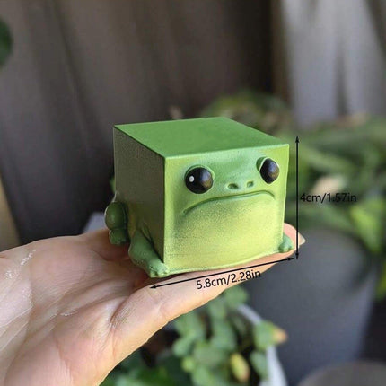 Adorable Ugly-Cute Frog Resin Figurine – 2-Pack Set for Desk, Home & Office Decor.
