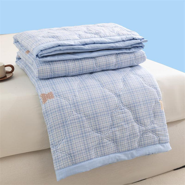 Lightweight Reversible Summer Quilt - Soft, Breathable & Machine Washable Comforter(150x200cm Plaid Bear).