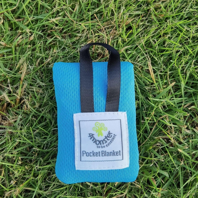 Blue (110*150cm) Compact Pocket Picnic Blanket - Waterproof & Sand-Proof Mat for Beach, Camping & Hiking.