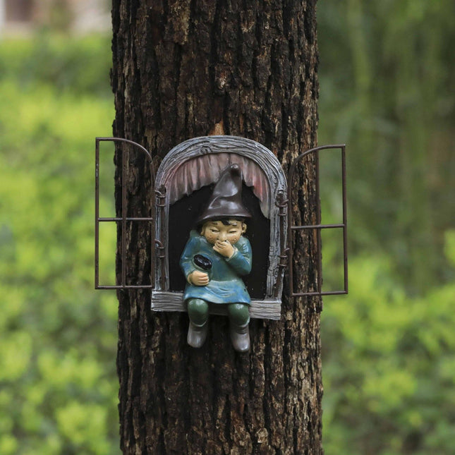 Mouth-Covering Little Man Climbing Window Gnome Figurine - Resin Craft Ornament, Garden Cartoon Statue Decoration.