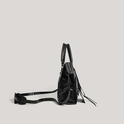 Edgy Chic Rivet Motorcycle Bag - High-Fashion Shoulder Crossbody Handbag for Women (37.5x10x23 cm).