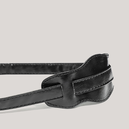 Edgy Chic Rivet Motorcycle Bag - High-Fashion Shoulder Crossbody Handbag for Women (37.5x10x23 cm).