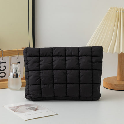 Black 2 Pack Quilted Puffer Clutch Bag Set Checkered Makeup Pouch Women Fashion Cosmetic Organiser for Travel and Daily Use.