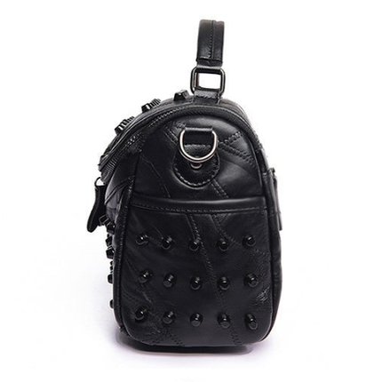 Women's Black Studded Handbag Soft PU Leather Crossbody Shoulder Bag with Rivets Trendy Box Purse 22cm for Travel Party.