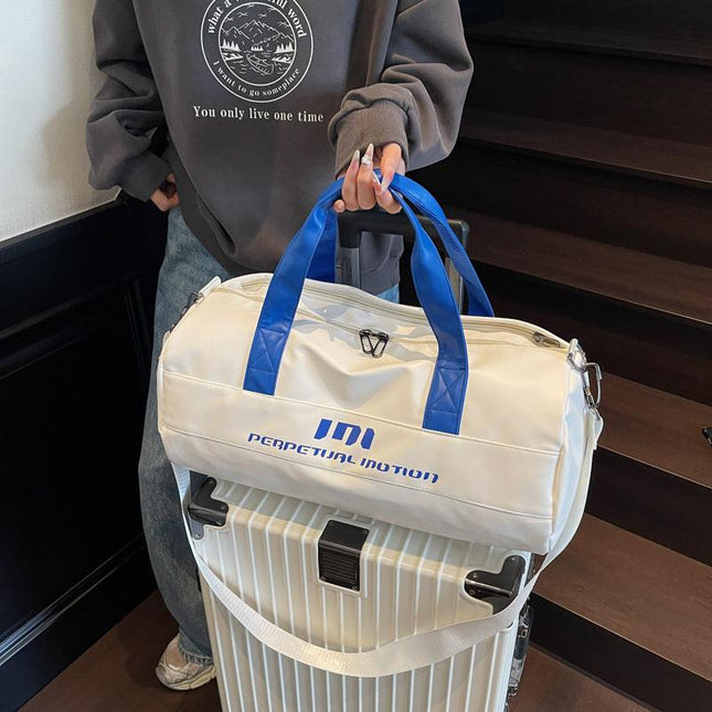 Lightweight Sports Bag with Dedicated Shoe and Wet Gear Zone(blue).