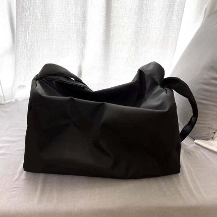 Black Large-Capacity Nylon Sports Fitness Bag(42x27x23cm) - Multi-functional Yoga Training & Travel Duffel, Waterproof Solid Color.