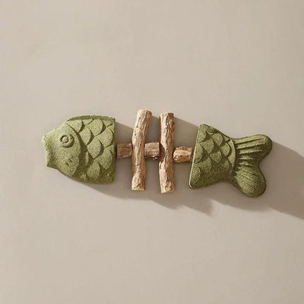 Green 5 Pack Cat Catnip Toys Fish Bone Shaped Silvervine Chew Sticks for Teeth Cleaning and Interactive Play.