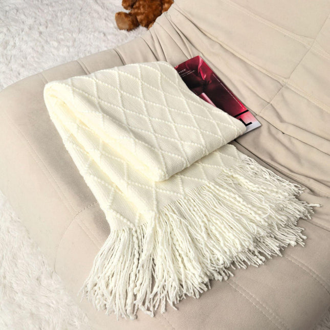 Pure white Nordic Knitted Throw Blanket with Tassels 130x230cm Soft Acrylic Diamond Pattern Sofa Cover Bed Runner and Travel Blanket.