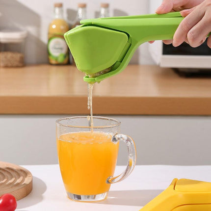 Foldable Manual Lemon Squeezer & Citrus Juicer - Portable Handheld Fruit Press for Fresh Orange & Lime Juice - Space Saving Kitchen Tool - Green.