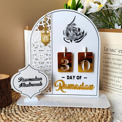 White Acrylic Desktop Holiday Countdown Ornament with Mirrored Finish and Interchangeable Numbers 20cm x 20cm Festive Home Decoration(BT268).