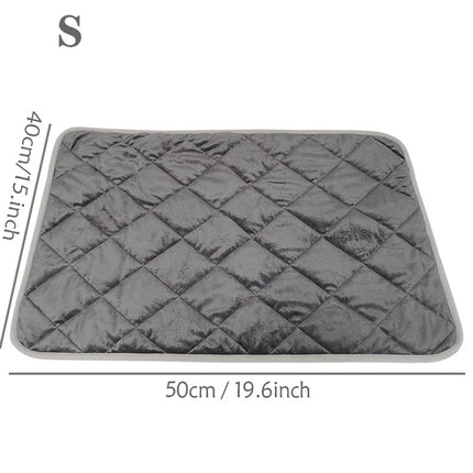 Self-Warming Pet Mat with Heat Reflective Technology for Dogs and Cats Waterproof No Electricity Needed Comfortable Winter Pad for Local Pet Owners(40*50cm).