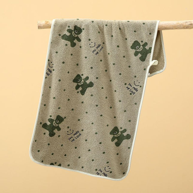 5-Pack Green Soft Absorbent Face Towels with Bear Pattern Design – Quick-Drying Plush Towel Set for Bath and Daily Use.
