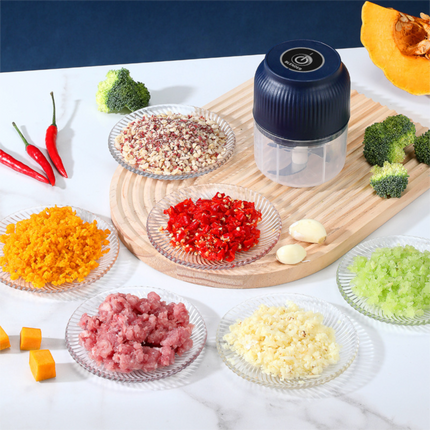 3-blade cutter head White Wireless Electric Garlic Chopper 300ml Portable Mini Food Processor USB Rechargeable for Baby Food and Dipping Sauce Essential Local Kitchen Tool.