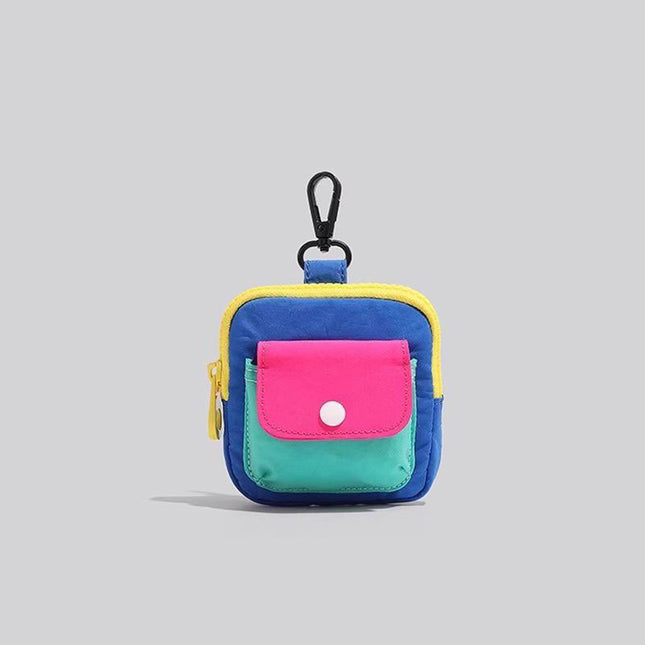 Mini Compact Pouch with Zipper Closure – Portable Storage Case for Earbuds and Small Items.
