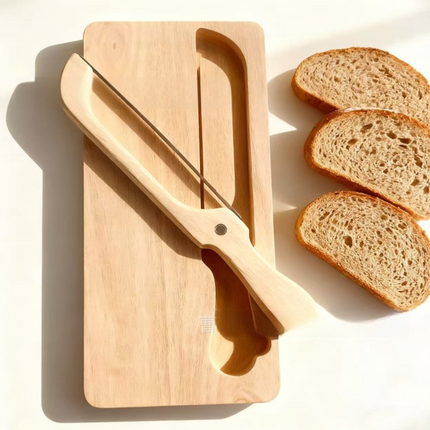 Portable Magnetic Bread Slicing Set: Serrated Toast Knife with Integrated Wooden Cutting Board.