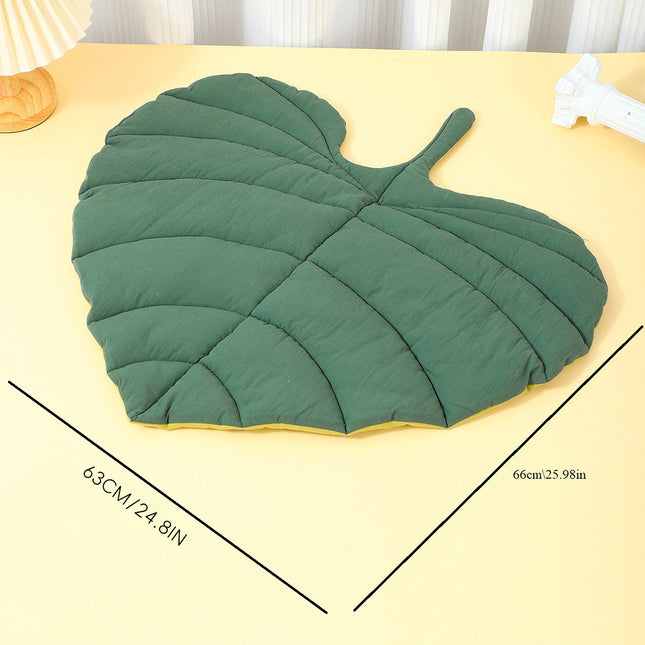 Green Heart-Leaf Decorative Pet Mat (66 x 63 CM) - Reversible Thickened All-Season Botanical Floor Pad for Pets & Humans.
