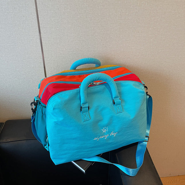 Blue Color-Block Travel Bag - Large Capacity Women's Handbag for Leisure, Gym, and Weekend Trips - Versatile Shoulder & Crossbody Bag.