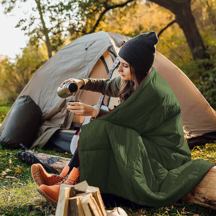 Military Green Compact Lightweight Quilted Blanket - Soft, Warm, and Portable for Outdoor Adventures.