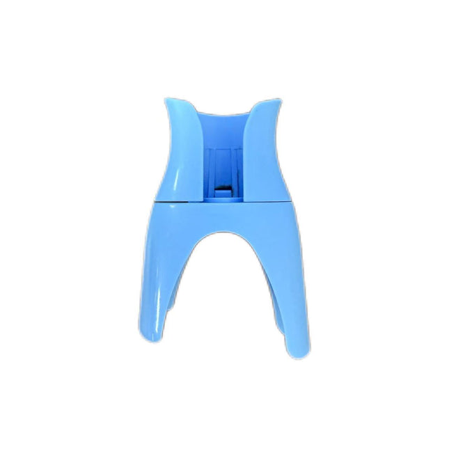 Light Blue Eye Drop Applicator – Safe & Hygienic Eyedrop Dispenser for Precise Application.