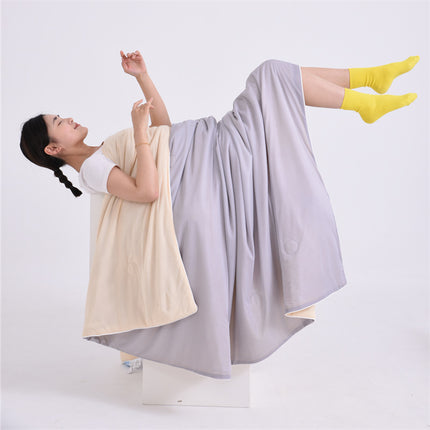 Yellow and gray color combination Cooling Summer Quilt with Ice Silk Fabric Lightweight Breathable Air Conditioner Blanket 150x200cm Soft Washable Comforter for Home Sleep Comfort.