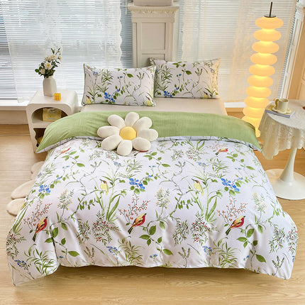 4-Piece Elegant Green Bouquet Printed Soft-Touch Brushed Bedding Set for 1.8M Bed: 200 x 230 CM Duvet Cover, 180 x 200 (+25) CM Deep Pocket Fitted Sheet & 2PC 50 x 75 CM Pillowcases.