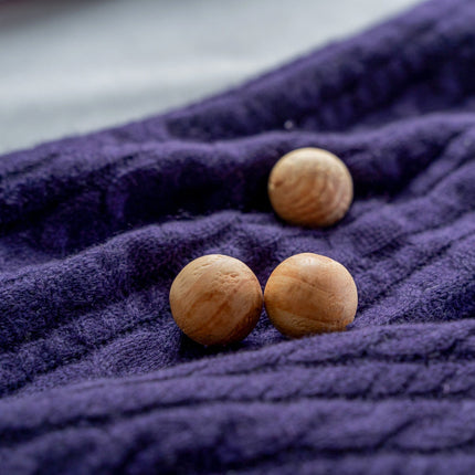 32 Pcs Living Today Cedar Wood Balls –  Scented Moth-Repellent Balls.