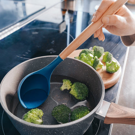 Beechwood & silicone ladle navy.